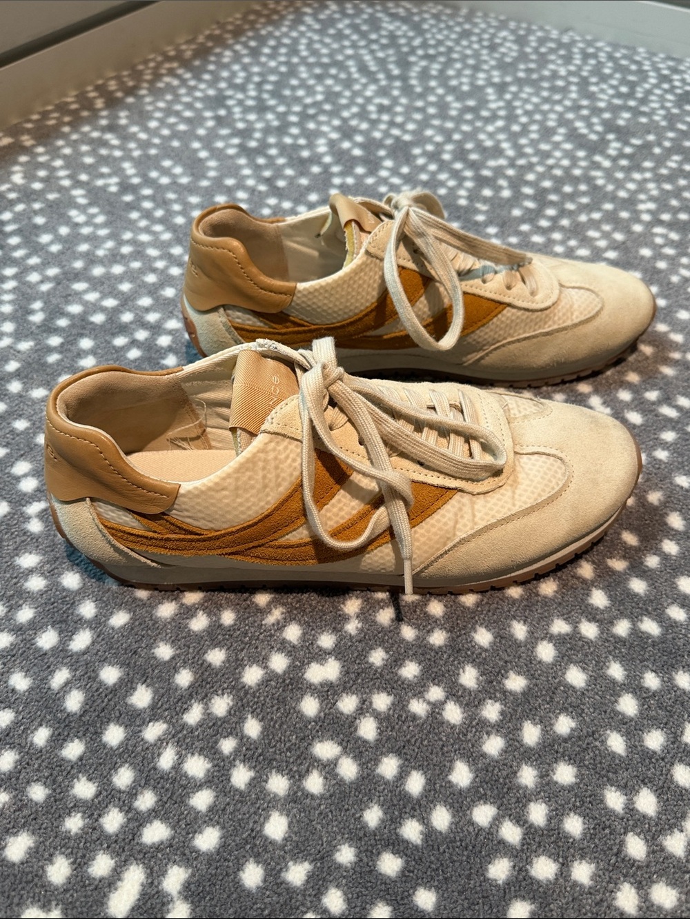 Vince Oasis Runner Sneakers